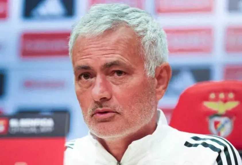 مورينيو يعلق على شائعات عودته لريال مدريد قبل مواجهة بنفيكا في دوري الأبطال