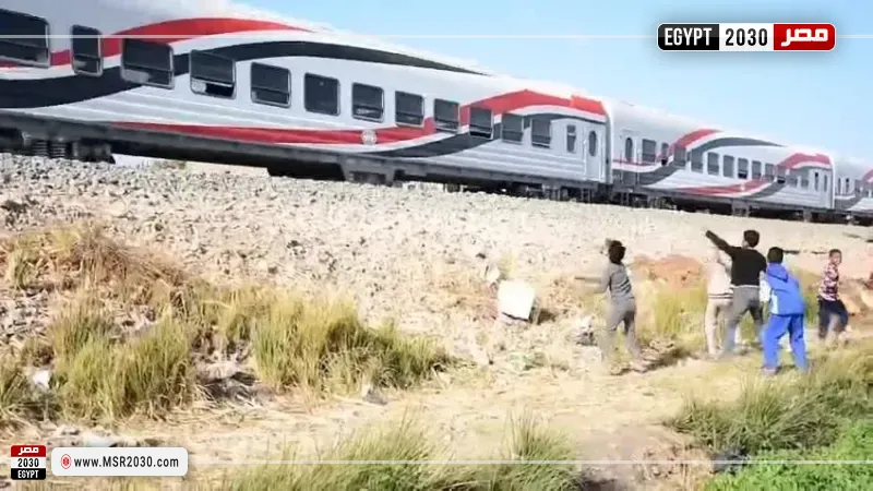 رشق الحجارة على القطار 