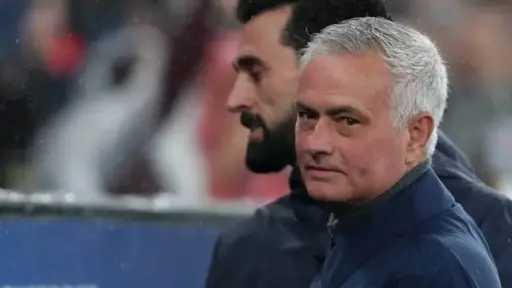 مورينيو يطرق أبواب برنابيو من جديد.. بند خاص يشعل التكهنات حول عودته إلى ريال مدريد