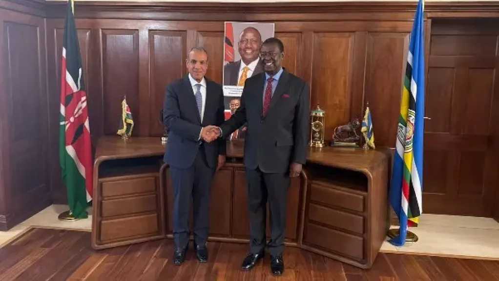 رئيس وزراء كينيا لعبد العاطي: نشيد بإعلاء مصر الحوار لتحقيق مصالح دول الحوض