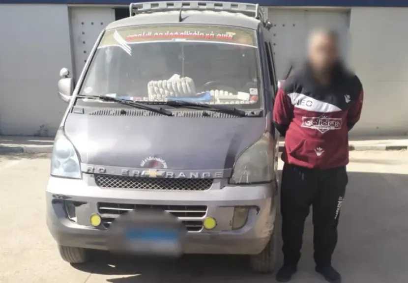 ضبط سائق ميكروباص بعد مشادة مع ركاب بالتجمع الخامس