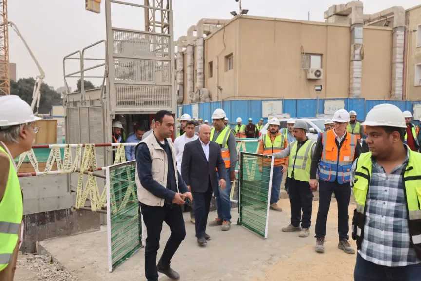 بسبب أعمال مترو  الأنفاق.. هبوط أرضي بجوار أحد العقارات بمنطقة مصر القديمة