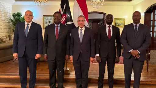 وزير الخارجية يجتمع مع عدد من الوزراء الكينيين لتعزيز الشراكة الاقتصادية والتعاون بمجال الموارد المائية