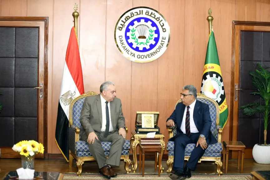 محافظ الدقهلية يستقبل مدير أمن الدقهلية للتهنئة بتجديد الثقة من رئيس الجمهورية