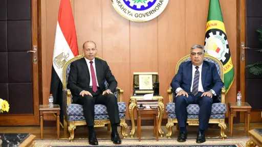 محافظ الدقهلية يستقبل رئيس جامعة المنصورة للتهنئة بتجديد الثقة من رئيس الجمهورية