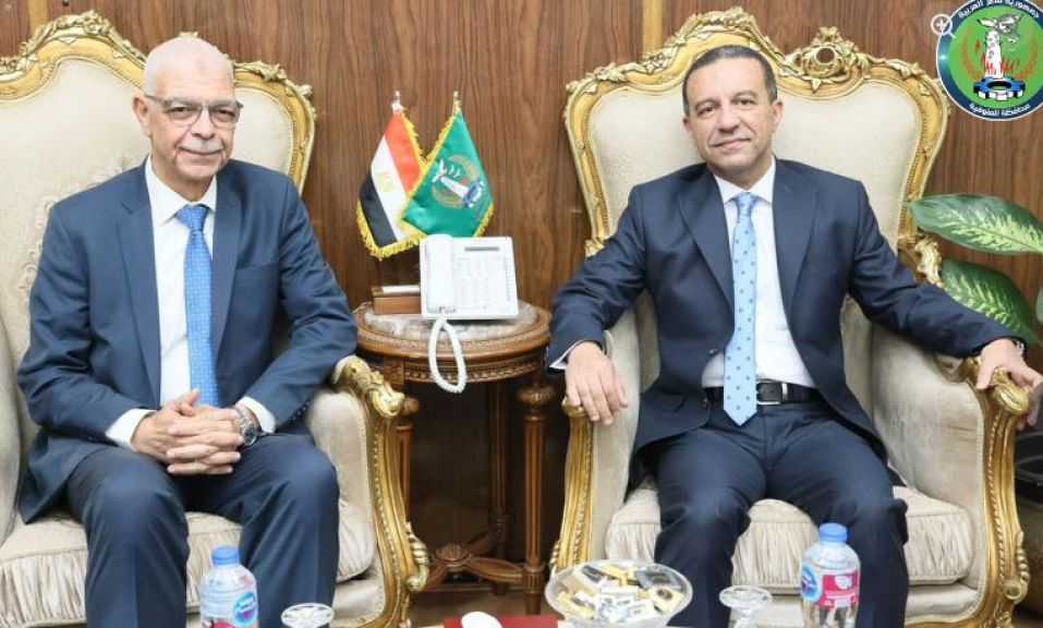 محافظ المنوفية يستقبل رئيس جامعة المنوفية لتقديم التهنئة بتوليه مهام منصبه الجديد
