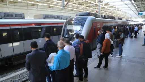 النقل تعلن تعديل مواعيد تشغيل المترو والقطار الكهربائي... النقل تعلن تعديل مواعيد تشغيل المترو والقطار الكهربائي الخفيف مع بدء أول أيام شهر رمضان