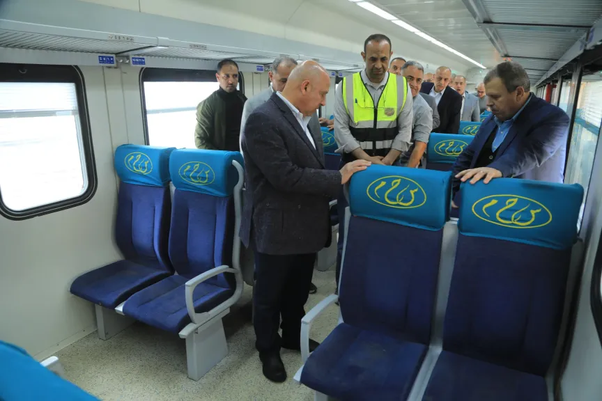 جولة تفقدية لوزير النقل 