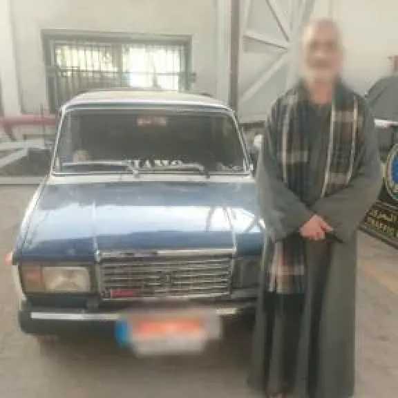 ضبط سائق سيارة أجرة بسوهاج لطلبه تعريفة أعلى من المقررة والتعدي على راكب