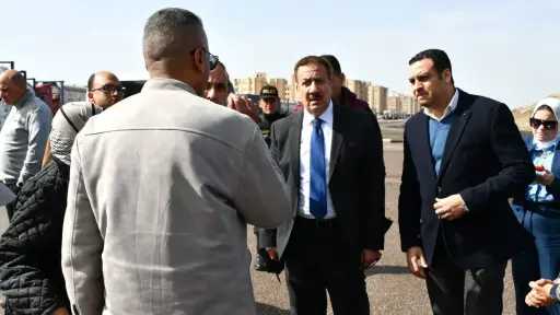 محافظ بورسعيد يتفقد طريق التفريعة بطول 6 كم بمدينة بورفؤاد