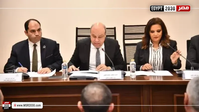 وزير الطيران يستعرض خطة تطوير القطاع أمام لجنة السياحة والطيران بمجلس النواب