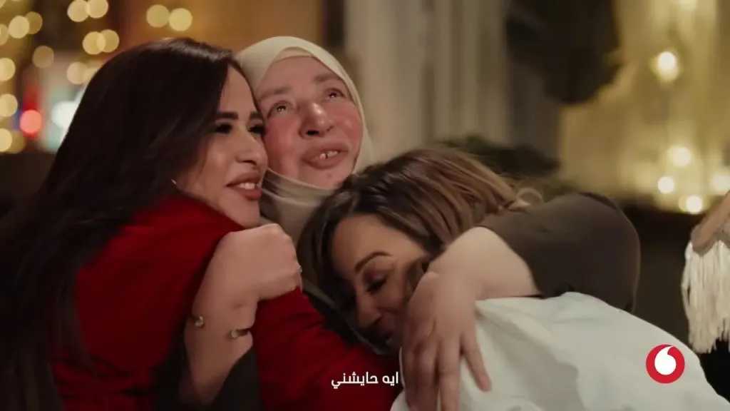 بعد سنوات الغياب.. عبلة كامل تخطف الأنظار في إعلان رمضان 2026