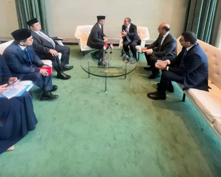 وزير الخارجية ونظيره الإندونيسي