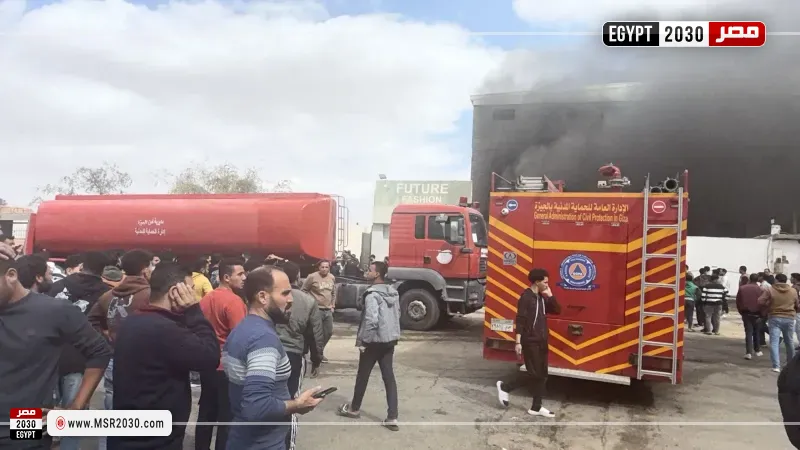 حريق هائل بمصنع ملابس في 6 أكتوبر 