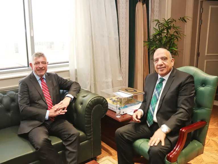 وزير الكهرباء يستقبل سفير الدانمارك لبحث التعاون والفرص الاستثمارية بمجالات الطاقات المتجددة