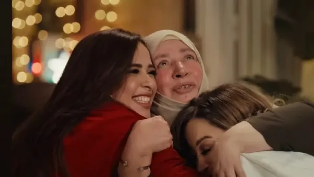 عبلة كامل ومنة شلبي وياسمين عبدالعزيز 