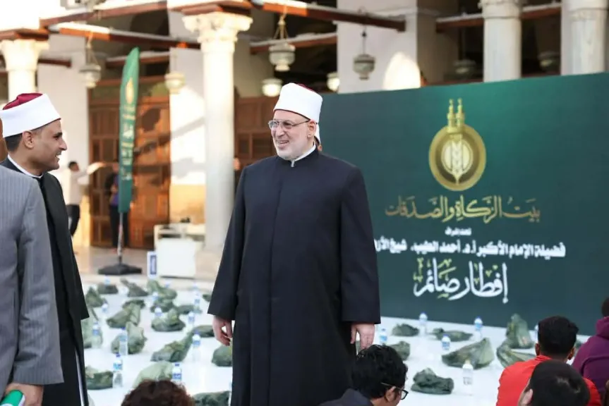 بواقع 7 آلاف وجبة.. الضويني يتفقد تجهيزات إفطار بيت الزكاة والصدقات الجماعي بالجامع الأزهر في أول رمضان