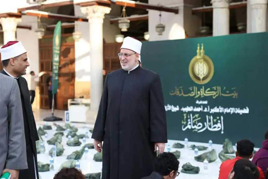بواقع 7 آلاف وجبة.. الضويني يتفقد تجهيزات إفطار بيت الزكاة والصدقات الجماعي بالجامع الأزهر في أول رمضان
