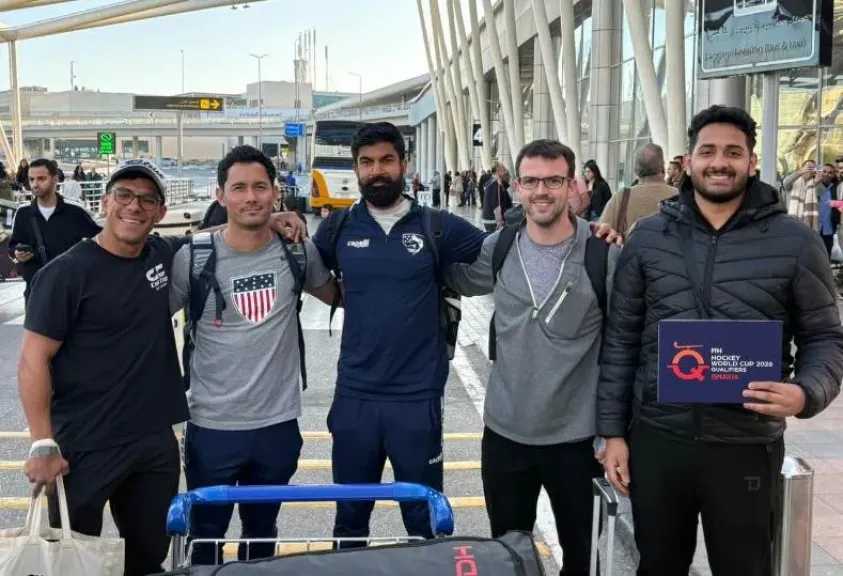وصول منتخب أمريكا للهوكي إلى القاهرة للمشاركة في تصفيات كأس العالم