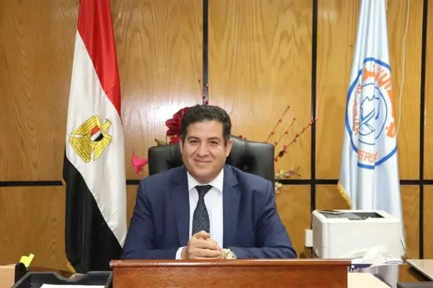 من هو الدكتور مصطفي عبد الغني نائب رئيس جامعة الأزهر لفرع البنات الجديد؟