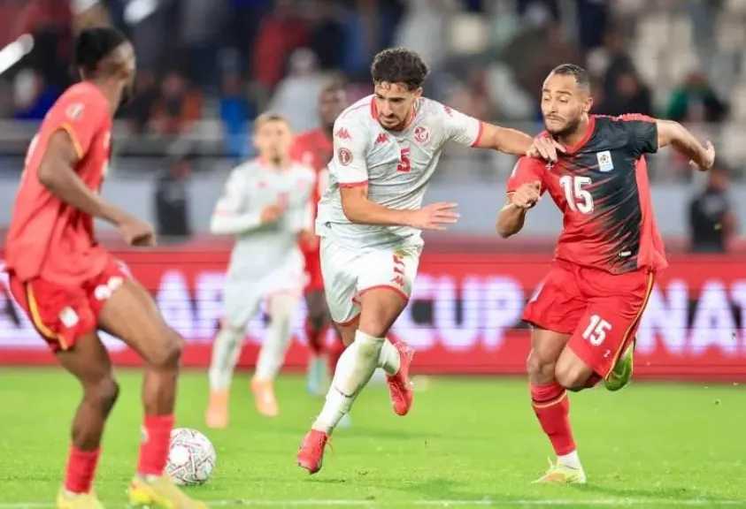 عاجل| الأهلي يكشف حقيقة العروض لرحيل محمد علي بن رمضان