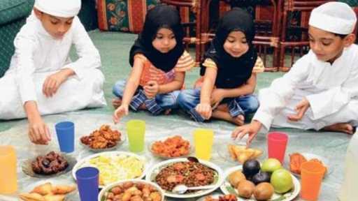 صيام الأطفال في رمضان.. نصائح للحفاظ على صحتهم ونموهم.. «فيديو»