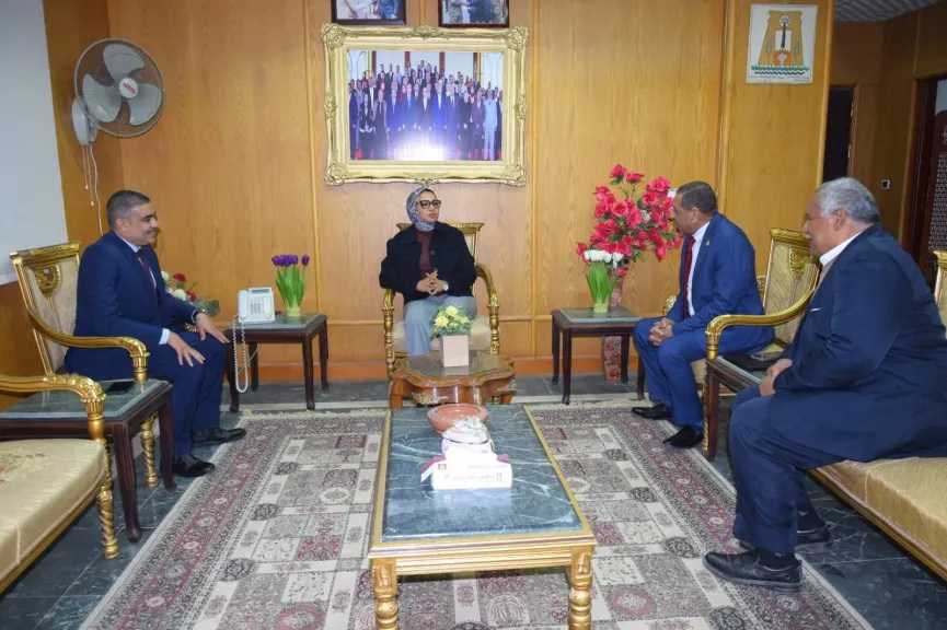 محافظ الوادي الجديد تلتقي أعضاء مجلسي النواب والشيوخ