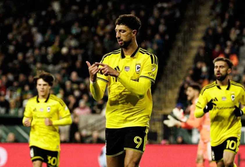 وسام أبو علي يتوهج في الدوري الأمريكي رغم خسارة كولومبوس كرو أمام بورتلاند