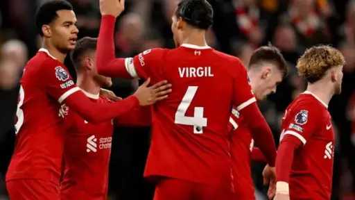 ليفربول في اختبار صعب أمام نوتنجهام فورست.. وصلاح... ليفربول في اختبار صعب أمام نوتنجهام فورست.. وصلاح يقود الهجوم في الدوري الإنجليزي