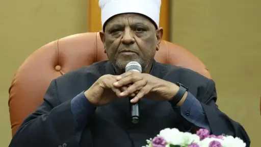 عباس شومان: المحامي الذي يساعد ظالما شريك له في ظلمه