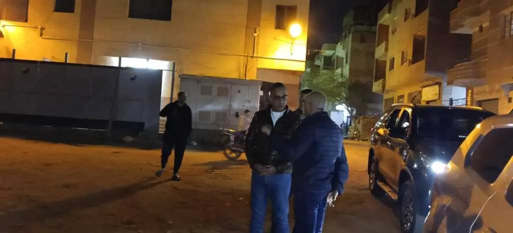 محافظ الجيزة يجري جولة ليلية مفاجئة لمتابعة حالة النظافة بمنطقة ناهيا