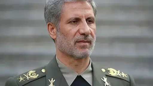 قائد الجيش الإيراني: لسنا لقمة سائغة وأمريكا مخطئة في تقدير موقفها