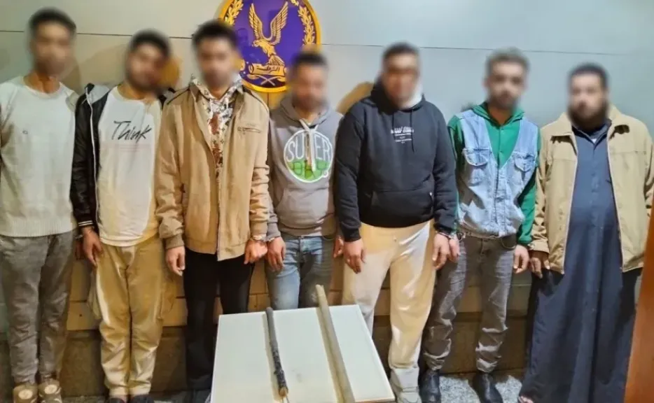 المتهمين 