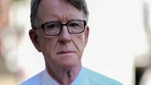 الشرطة البريطانية تعتقل سفير المملكة السابق لدى واشنطن لشبهات متعلقة بإساءة استخدام المنصب العام