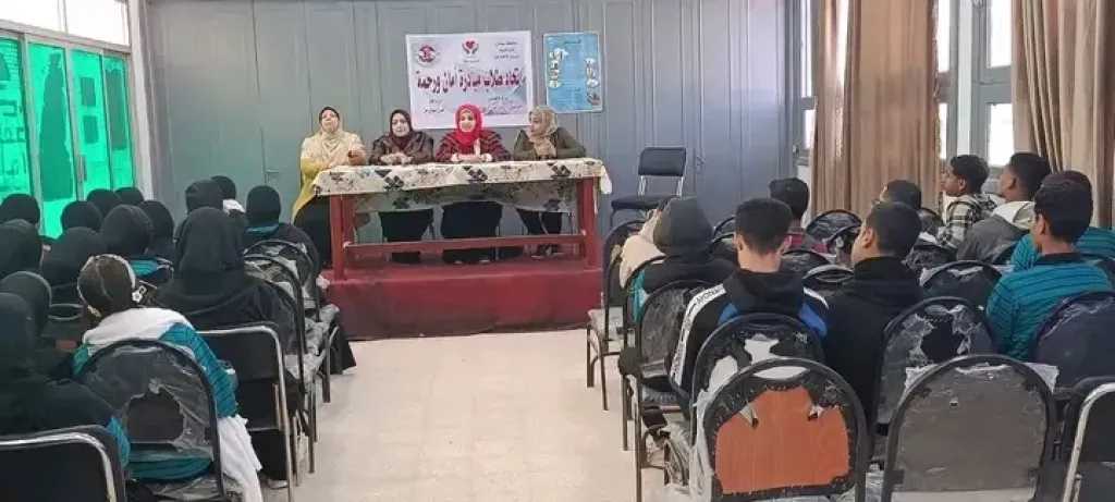 داخل المدارس.. الطب البيطري بسوهاج يرفع الوعي بمخاطر السعار وسلامة الغذاء