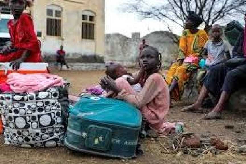 مئات الآلاف يفرون من جونقلي بجنوب السودان وسط تصاعد العنف وانتشار الكوليرا