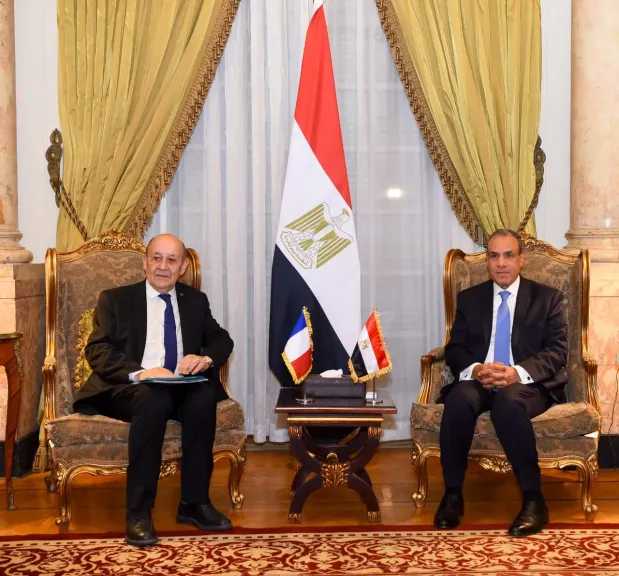 وزير الخارجية يلتقي المبعوث الشخصي للرئيس الفرنسي للبنان