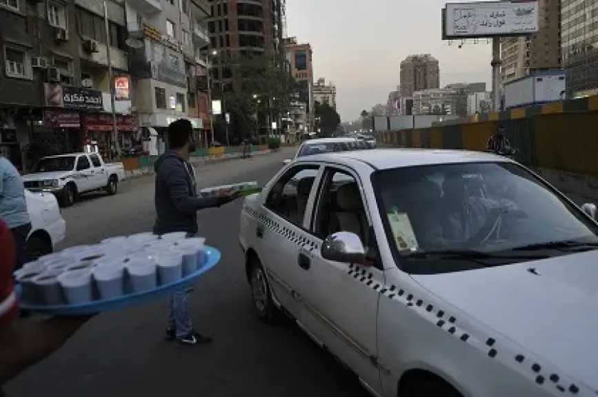 الإفتاء توضح متى يتحول توزيع الإفطار للصائمين على الطرق إلى حالة منهي عنها شرعا