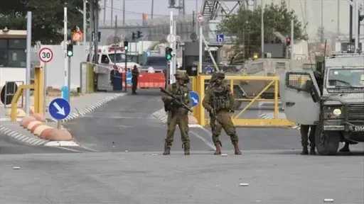 بزعم محاولة تنفيذ عملية دعس.. الاحتلال يغلق عددا من مداخل بيت لحم