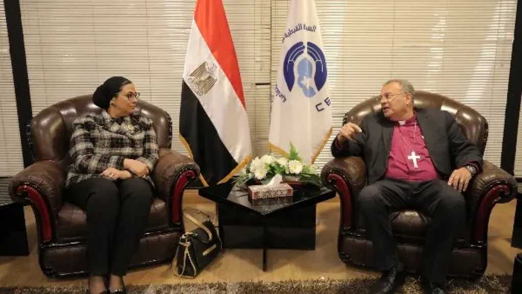 رئيس الطائفة الإنجيلية يشهد ندوة «معًا بالوعي نحميها» بمشاركة رئيسة القومي للمرأة