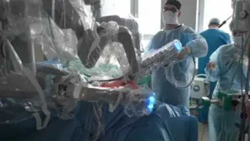 وزير الصحة: بدء تشغيل أول روبوت جراحى داخل مستشفى معهد ناصر