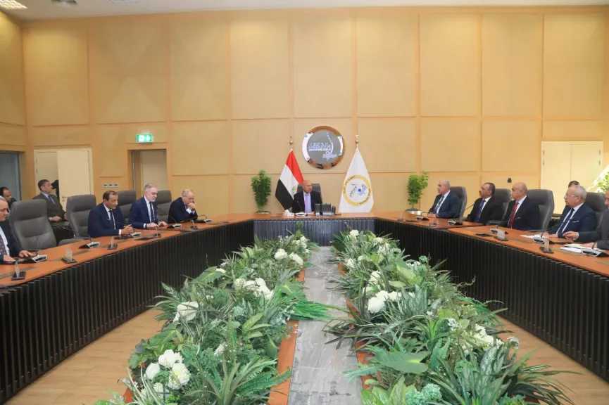 الوزير يشهد توقيع بروتوكول تعاون لإنشاء شركة لإدارة وتشغيل سفن تجارية تعمل بين موانئ مصر ودول شرق أفريقيا