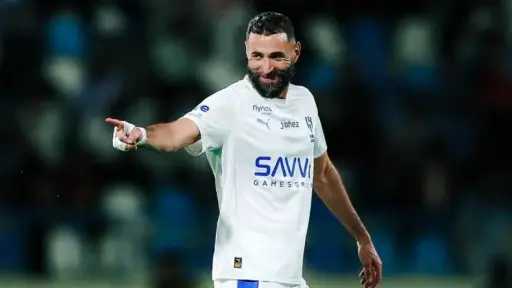 غيابات مؤثرة تضرب الهلال قبل قمة الشباب في دوري روشن