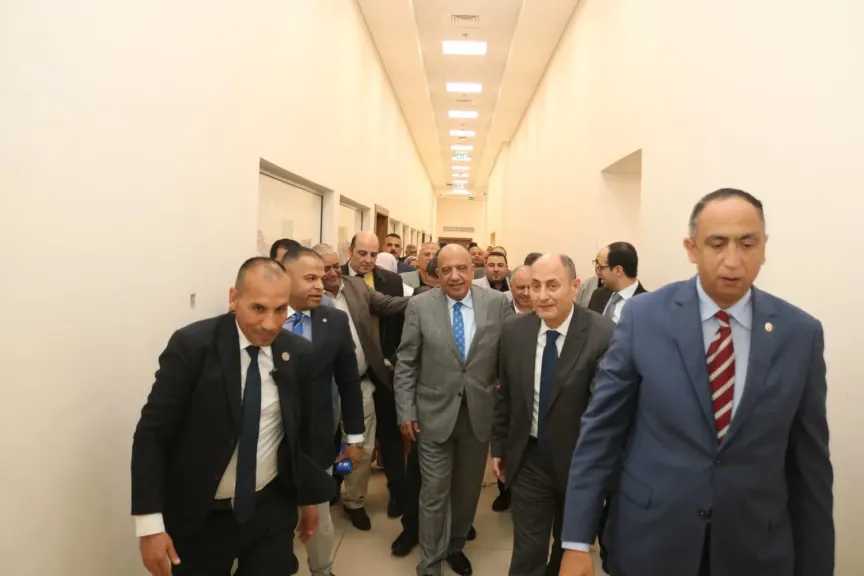 وزير الكهرباء يشارك العاملين بالوزارة والشركة القابضة ونقل الكهرباء إفطارهم الجماعي