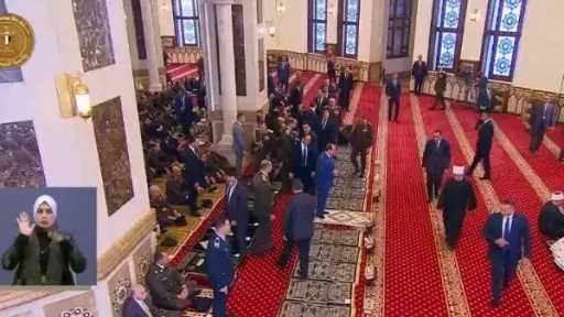 الرئيس السيسي يؤدي صلاة الجمعة بمسجد المشير طنطاوي الرئيس السيسي يؤدي صلاة الجمعة بمسجد المشير طنطاوي