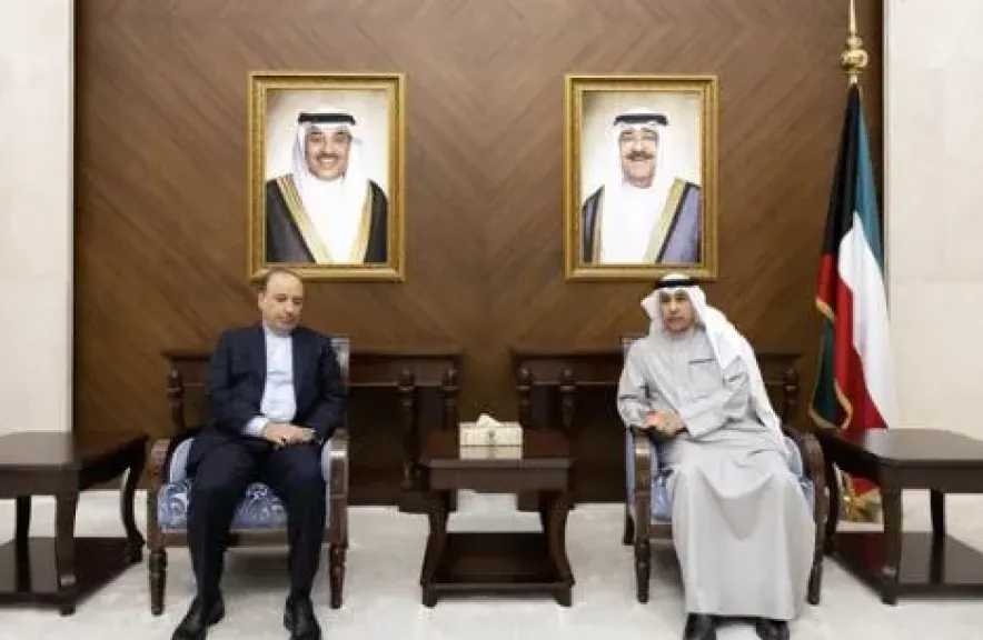 الخارجية الكويتية تستدعي سفير إيران بعد هجوم الصواريخ والمسيرات