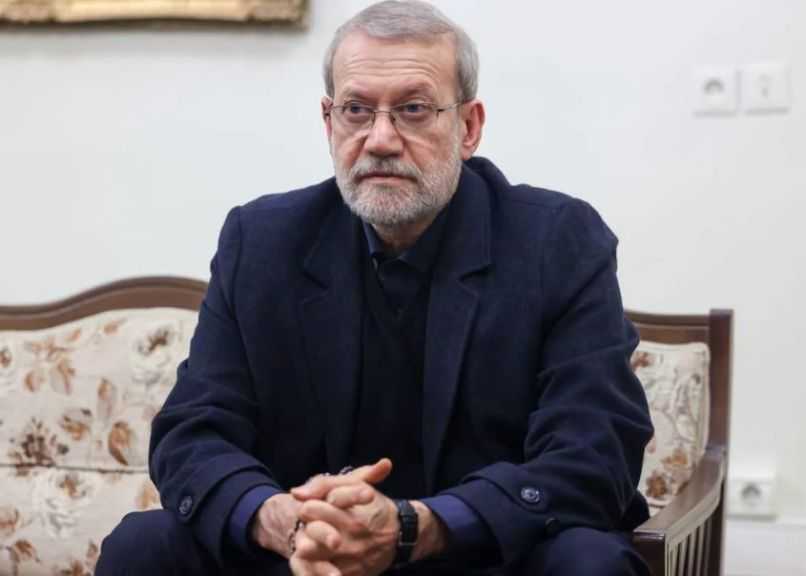 «لاريجاني»: تشكيل مجلس قيادة مؤقت قريبًا والقوات المسلحة جاهزة للدفاع عن السيادة