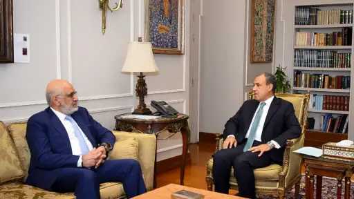 وزير الخارجية يستقبل المدير التنفيذي لمجموعة الدول العربية... وزير الخارجية يستقبل المدير التنفيذي لمجموعة الدول العربية في البنك الدولي