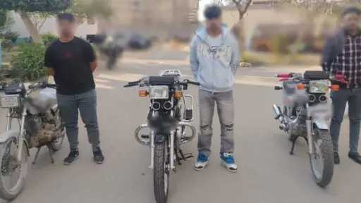 ضبط 3 متسابقين على دراجات نارية بالجيزة ضبط 3 متسابقين على دراجات نارية بالجيزة