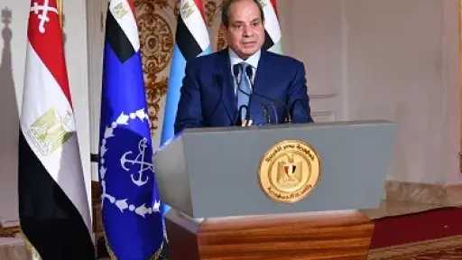 الرئيس السيسي: نتابع التطورات بقلق ونتمسك بالتهدئة ووقف... الرئيس السيسي: نتابع التطورات بقلق ونتمسك بالتهدئة ووقف الحرب مع دعم كامل للأشقاء